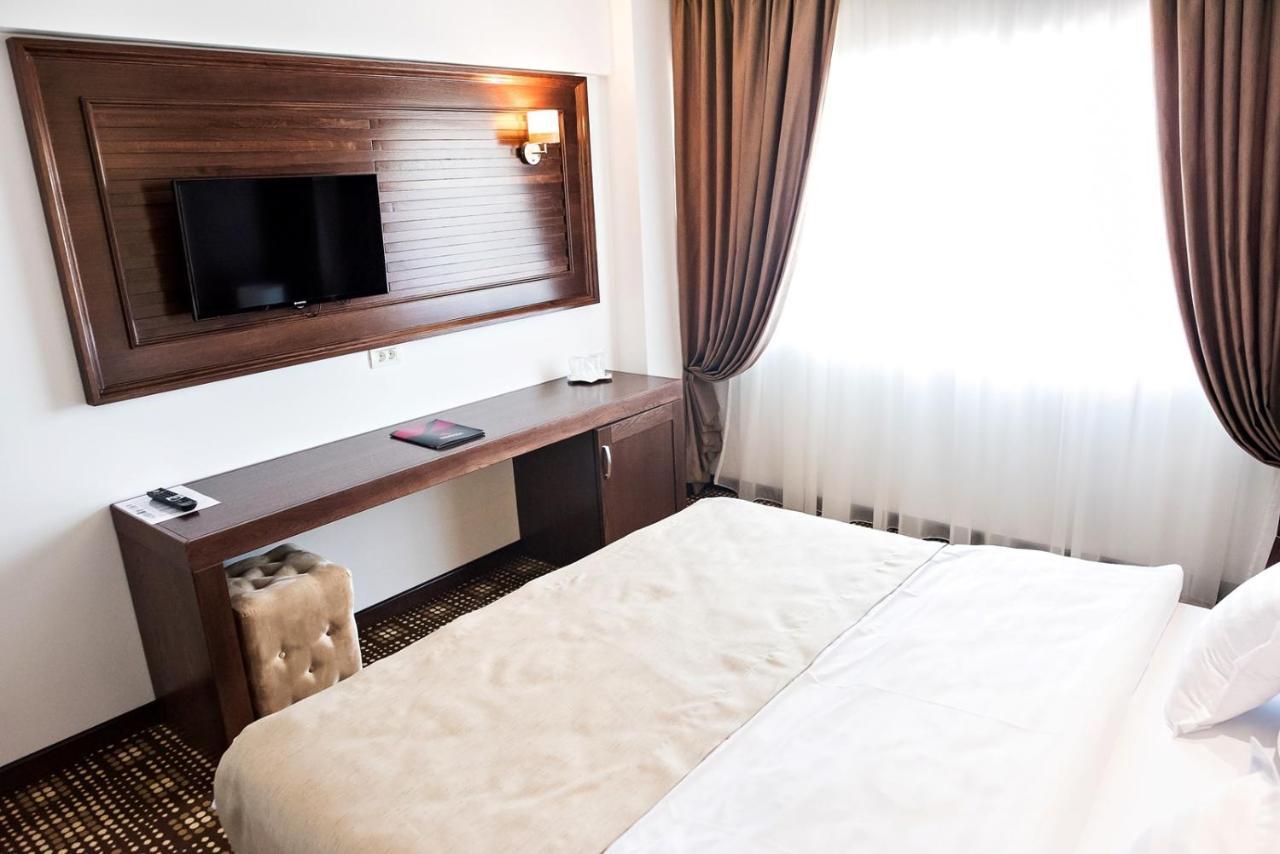 Hotel Bucovina Suceava Buitenkant foto