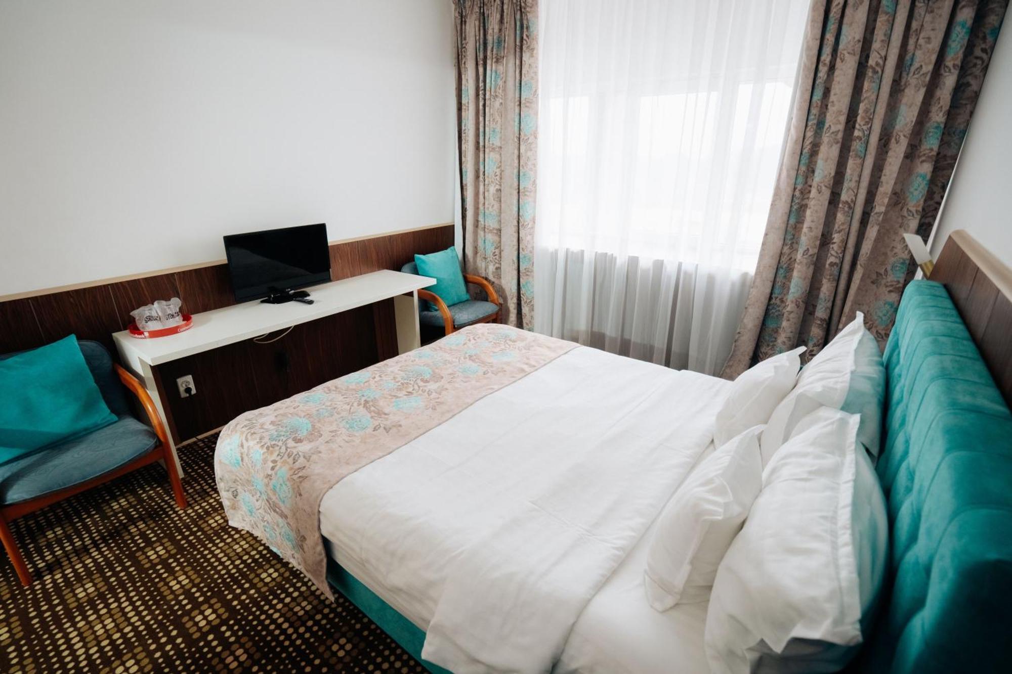 Hotel Bucovina Suceava Buitenkant foto