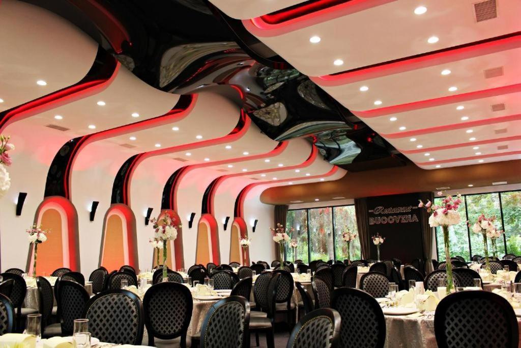 Hotel Bucovina Suceava Buitenkant foto