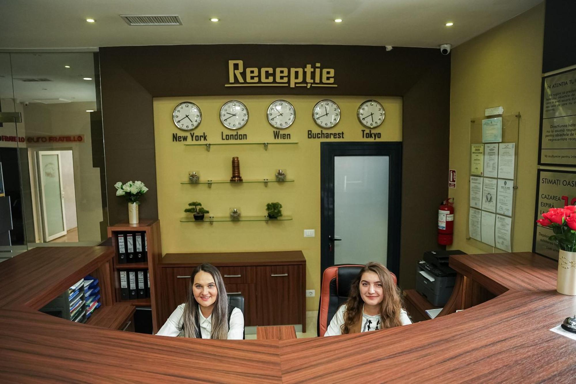 Hotel Bucovina Suceava Buitenkant foto