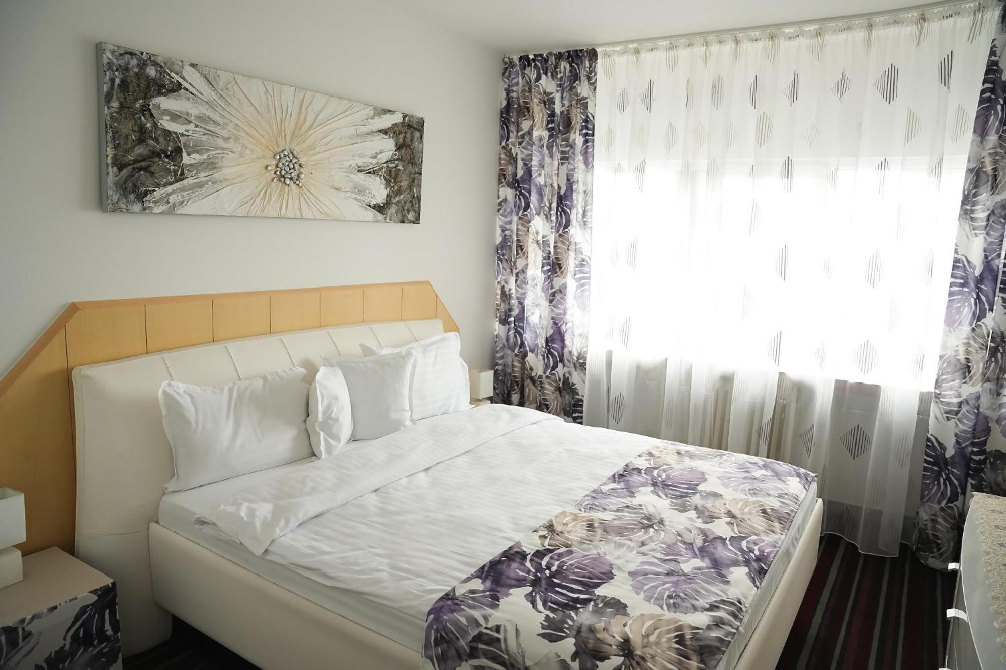 Hotel Bucovina Suceava Buitenkant foto