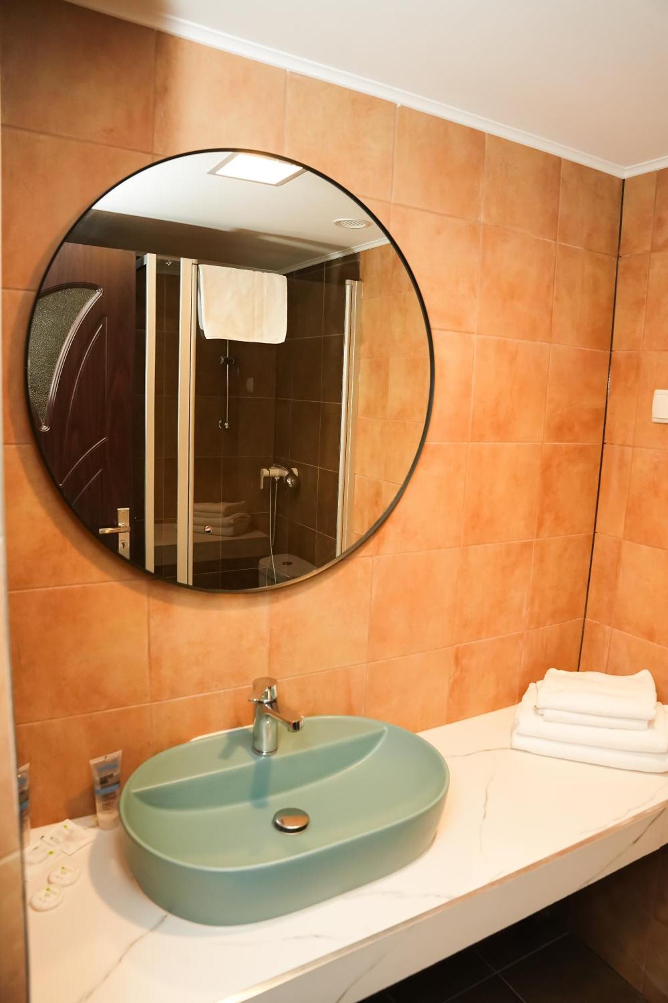Hotel Bucovina Suceava Buitenkant foto