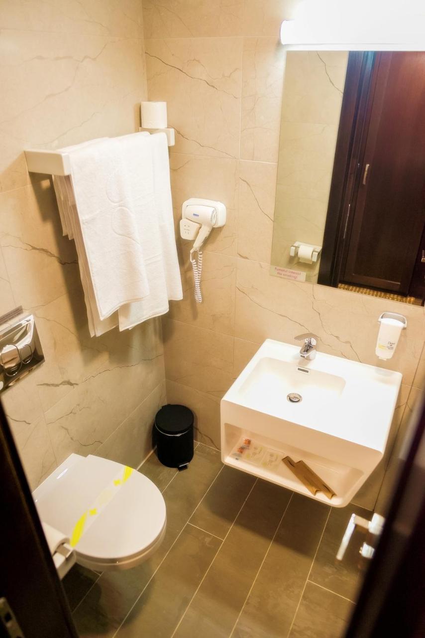 Hotel Bucovina Suceava Buitenkant foto